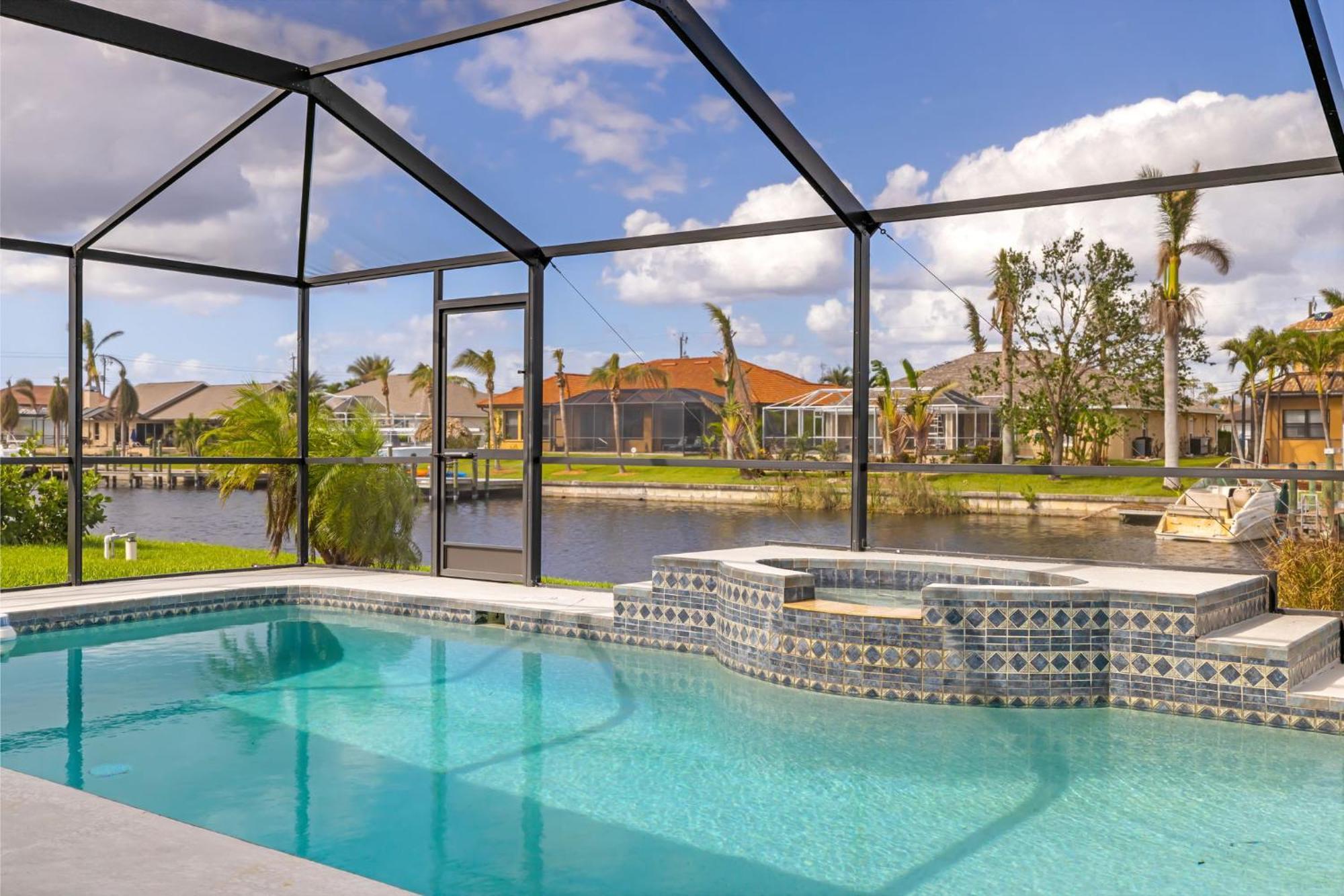 Fully Remodeled Electric-Heated Pool Home On Gulf-Access Canal - Villa Sunny Cape Coral Dış mekan fotoğraf