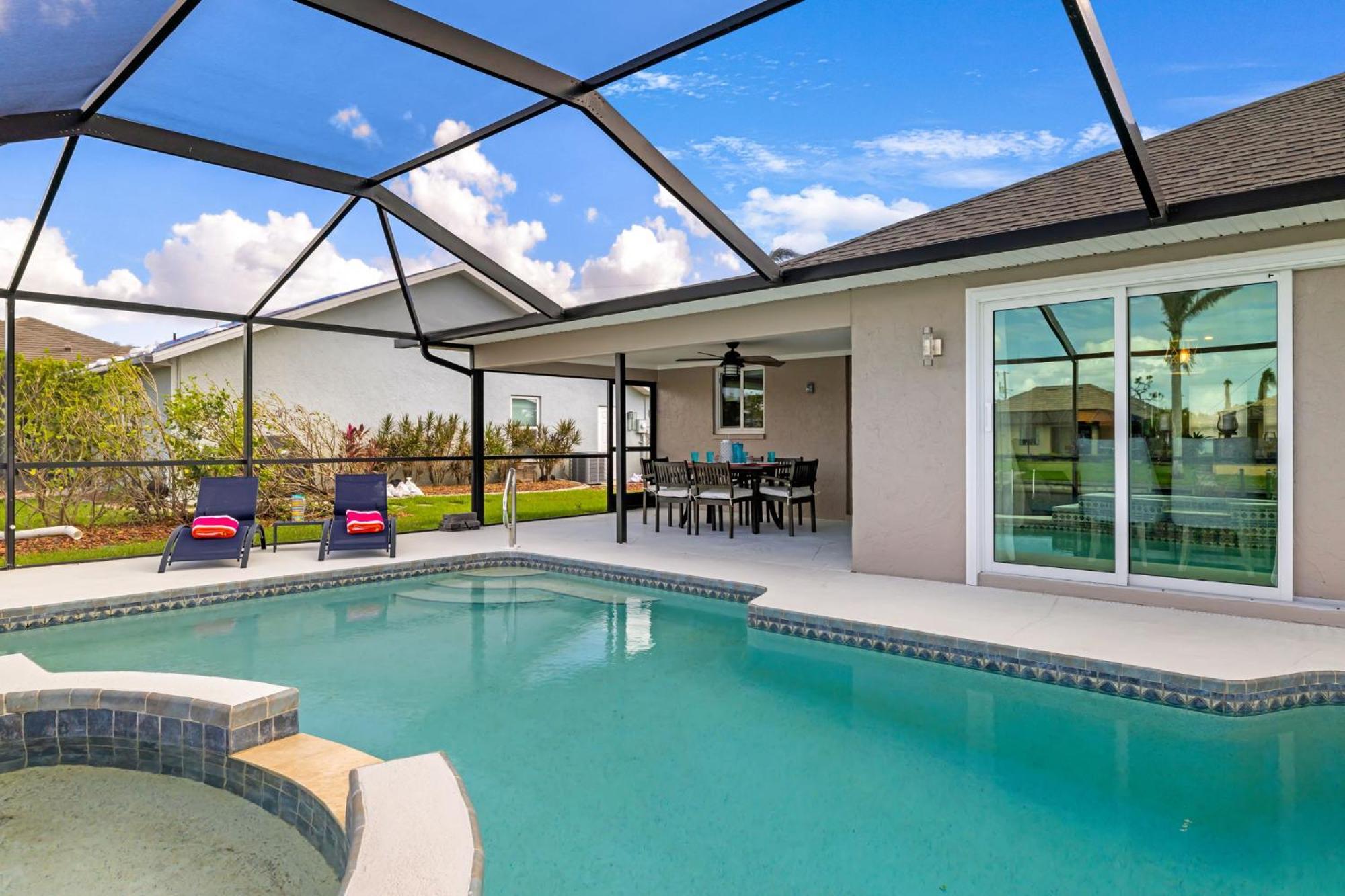 Fully Remodeled Electric-Heated Pool Home On Gulf-Access Canal - Villa Sunny Cape Coral Dış mekan fotoğraf