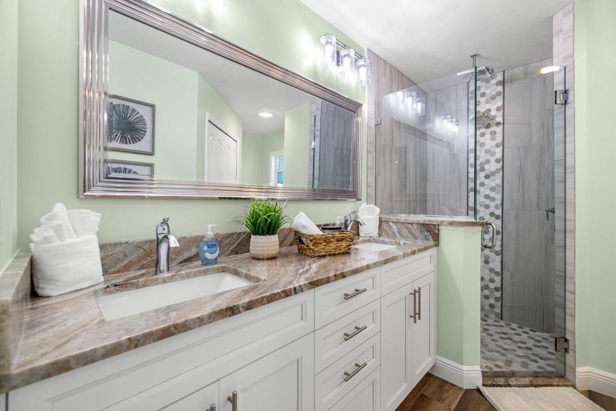 Fully Remodeled Electric-Heated Pool Home On Gulf-Access Canal - Villa Sunny Cape Coral Dış mekan fotoğraf